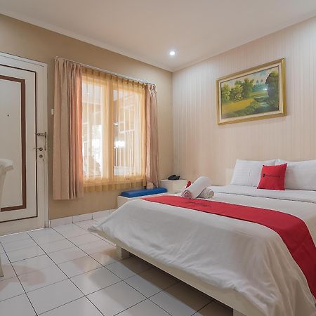 Reddoorz Near Setrasari Mall 2 Bandung Ngoại thất bức ảnh
