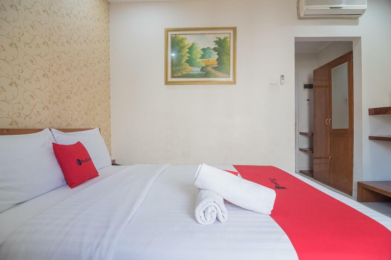 Reddoorz Near Setrasari Mall 2 Bandung Ngoại thất bức ảnh