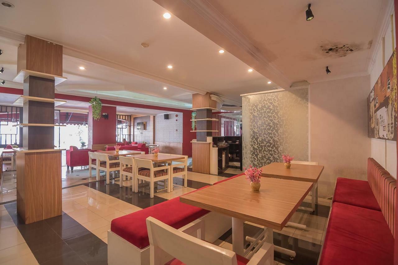 Reddoorz Near Setrasari Mall 2 Bandung Ngoại thất bức ảnh