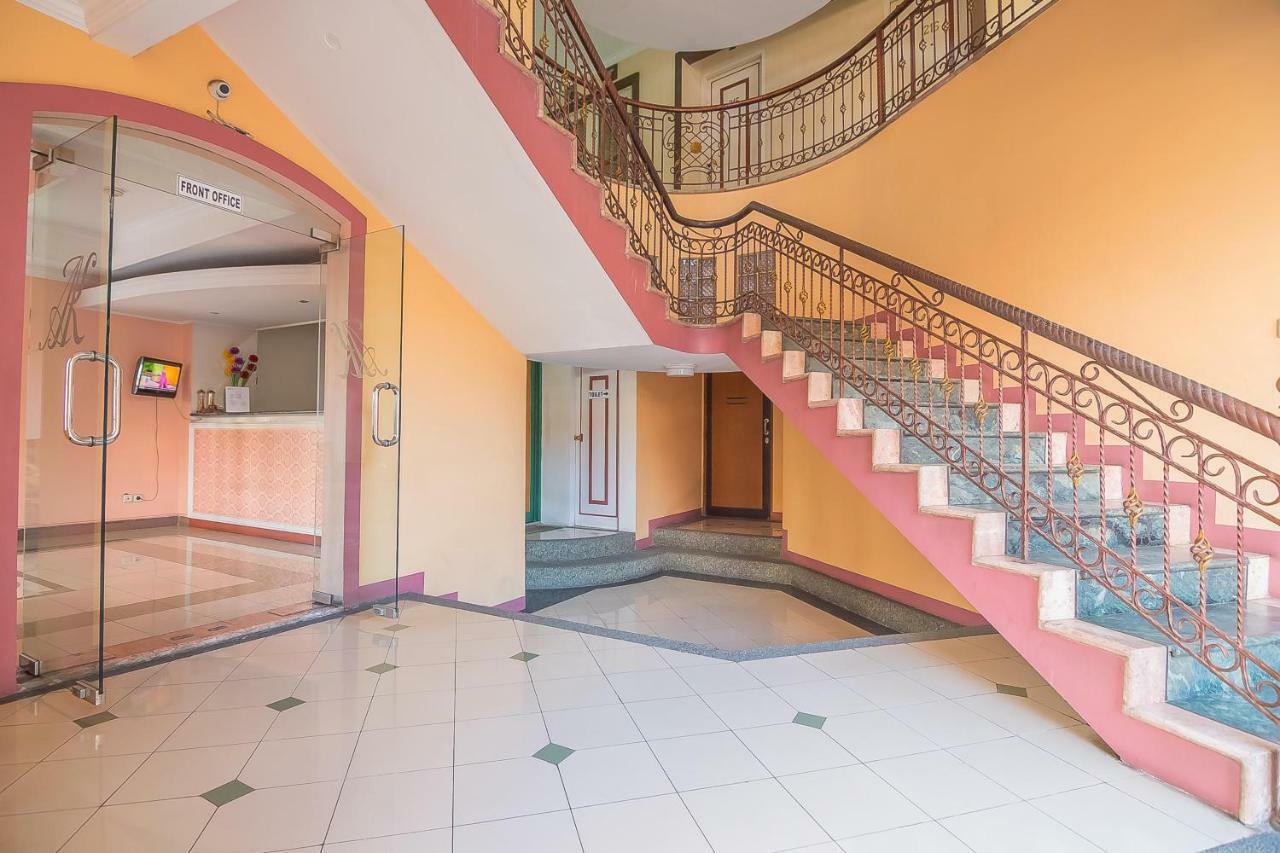 Reddoorz Near Setrasari Mall 2 Bandung Ngoại thất bức ảnh