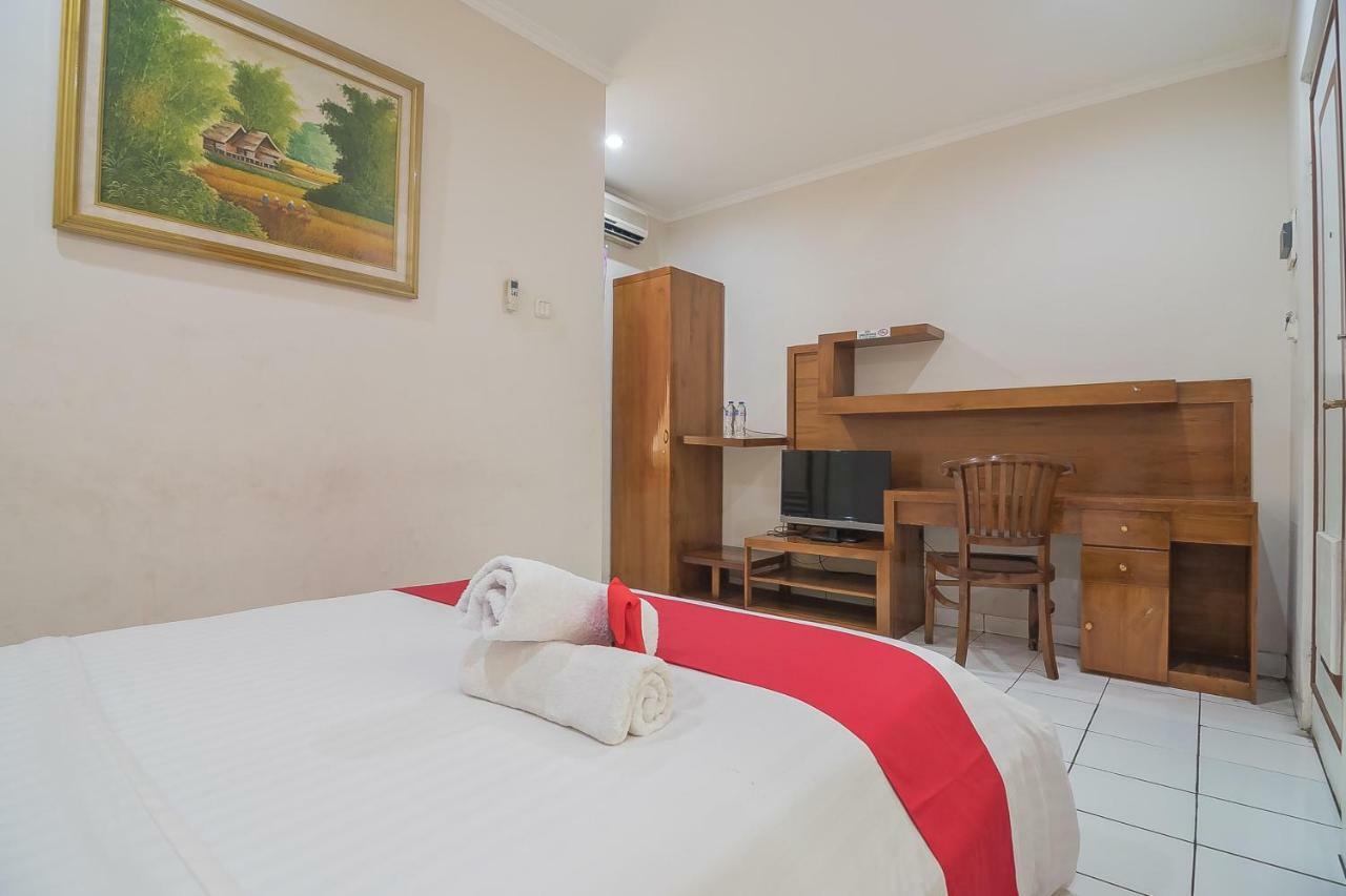 Reddoorz Near Setrasari Mall 2 Bandung Ngoại thất bức ảnh
