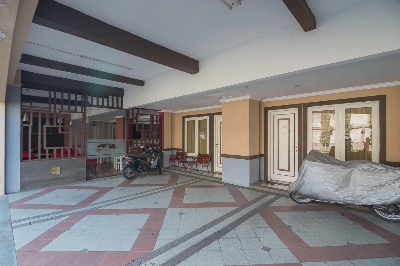 Reddoorz Near Setrasari Mall 2 Bandung Ngoại thất bức ảnh