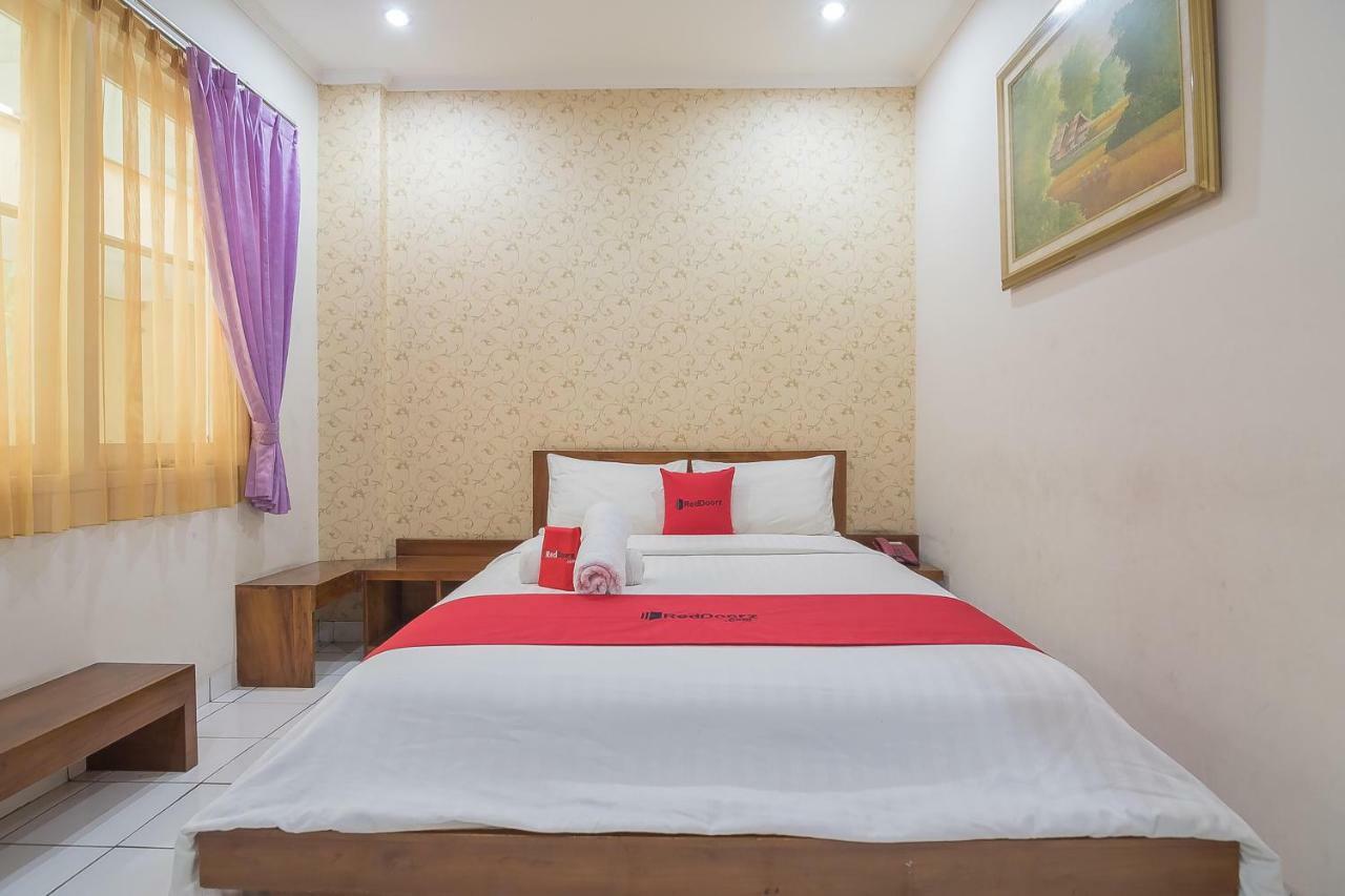 Reddoorz Near Setrasari Mall 2 Bandung Ngoại thất bức ảnh