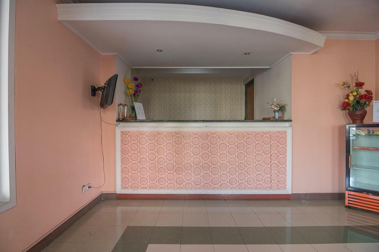 Reddoorz Near Setrasari Mall 2 Bandung Ngoại thất bức ảnh