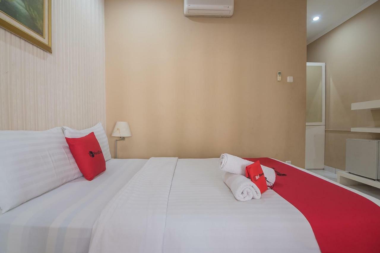 Reddoorz Near Setrasari Mall 2 Bandung Ngoại thất bức ảnh